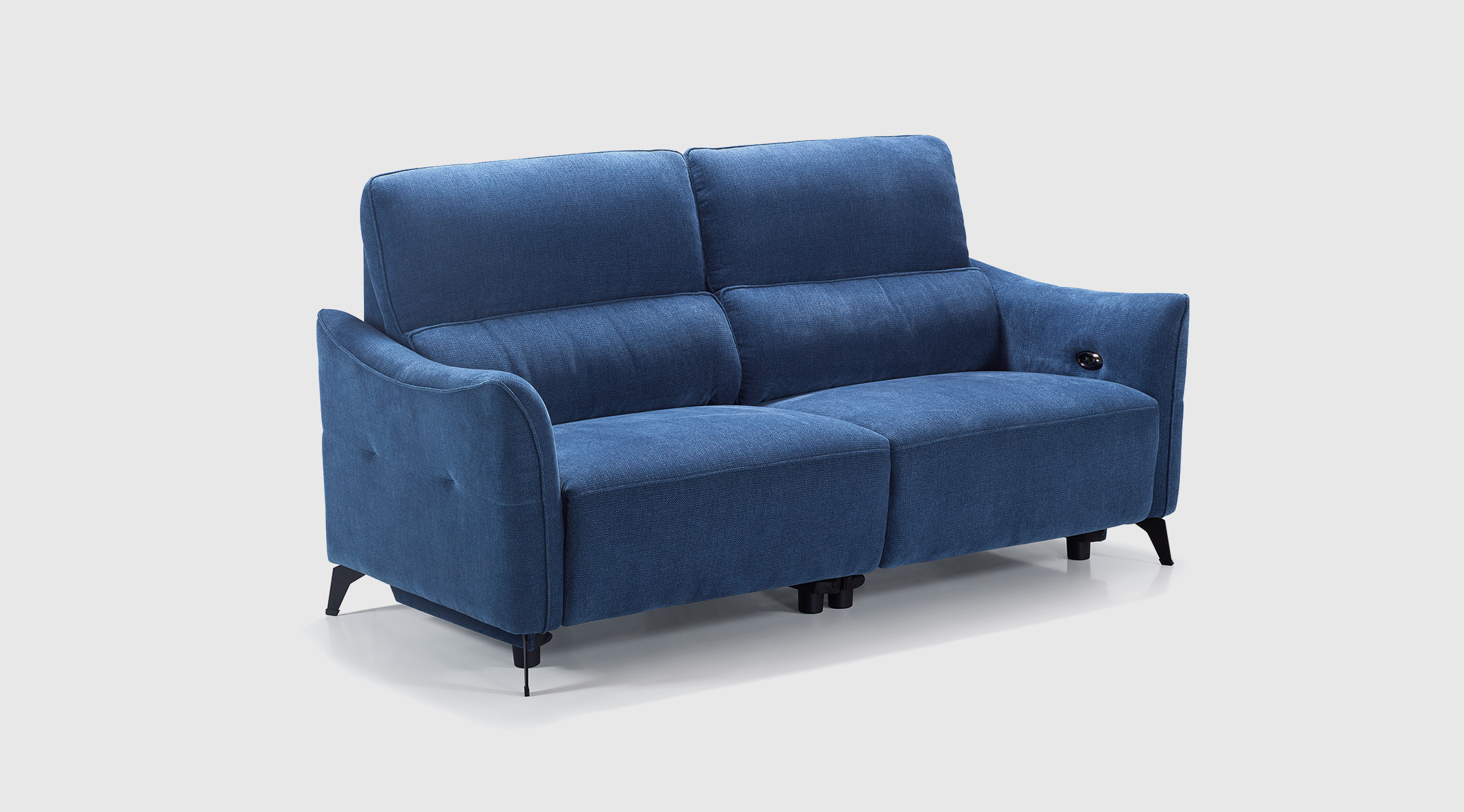 sofa-yang-azul-3-plazas Sofá Yang tapizado en tela VIP Waterproof azul con estructura de madera maciza y diseño elegante