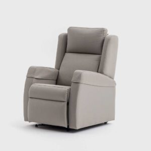 Sillón Nora con relax eléctrico tapizado en tela color Latte 03 y estructura de madera