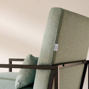 sillon-sabina-green-2 Butaca Sabina con estructura metálica negra y tapizado en tela Solid 80 green