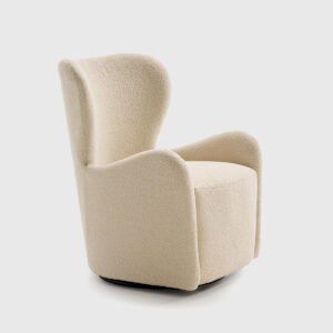 butaca-emile-crema Butaca Emile giratoria tapizada en tela Quelle color crema con respaldo alto y asiento de muelles ensacados