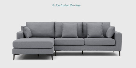 Sofá Venus con chaise longue derecha tapizado en tejido Rino color 88 grey, diseño compacto con patas metálicas