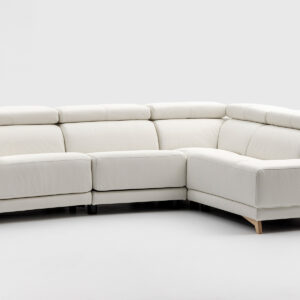 Sofá Heal rinconera terminal izquierdo 293×220 cm en piel Sahara Blanco Óptico Sofá Heal rinconera con terminal izquierdo de 293 x 220 cm tapizado en piel Sahara Blanco Óptico, con un asiento relax eléctrico y otro deslizante manual