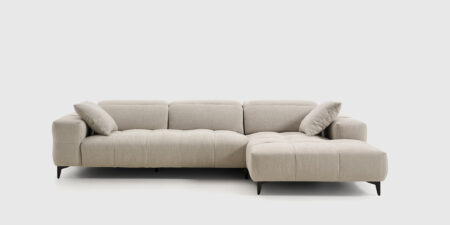 Sofá Sira con chaise longue de 289 x 160 cm tapizado en tela Garden Grey, con cabezales abatibles y diseño contemporáneo